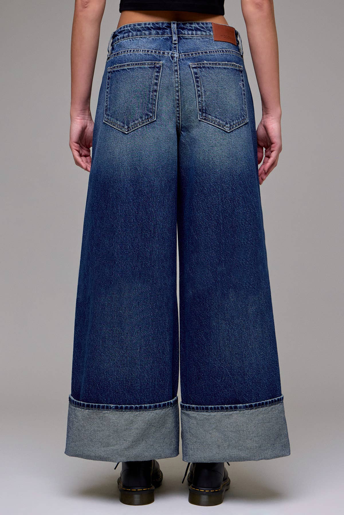 Hidden Hem Wide Leg Jean