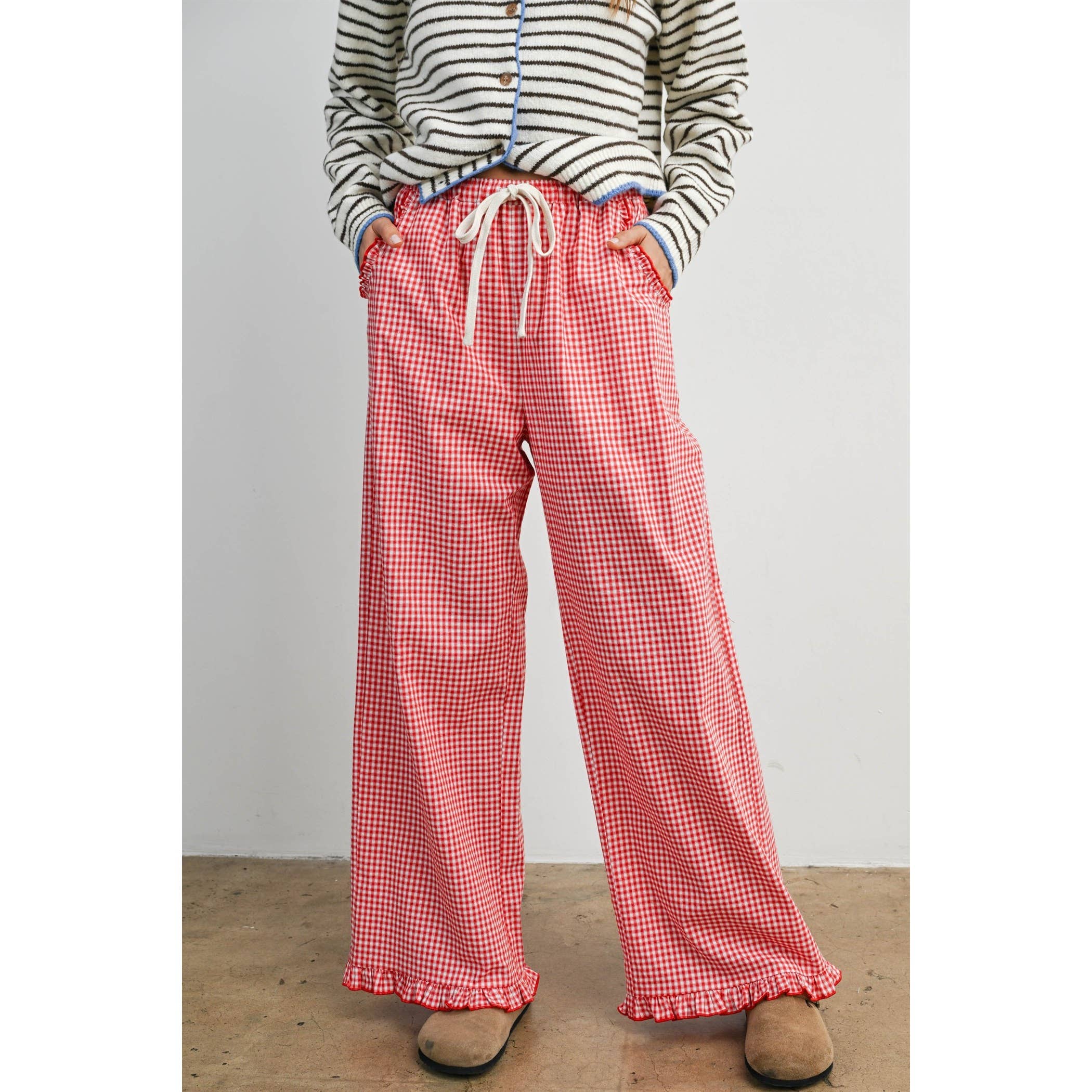 Ruffle Hem Cropped Pants