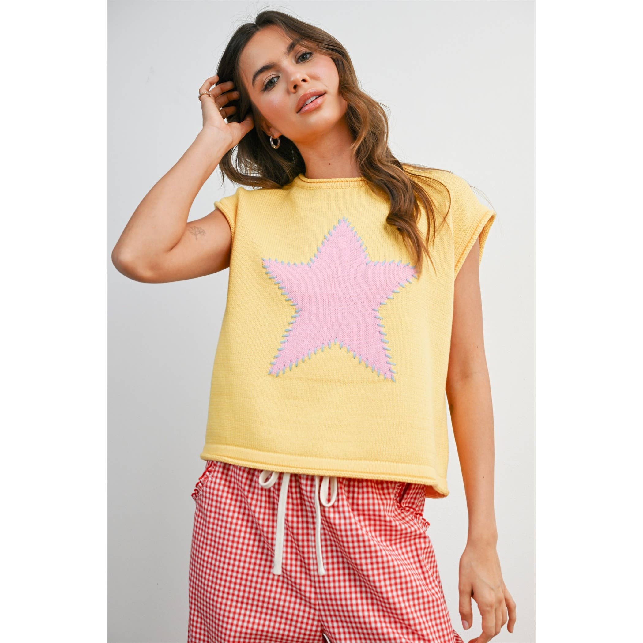 Star Graphic Sleeveless Sweater