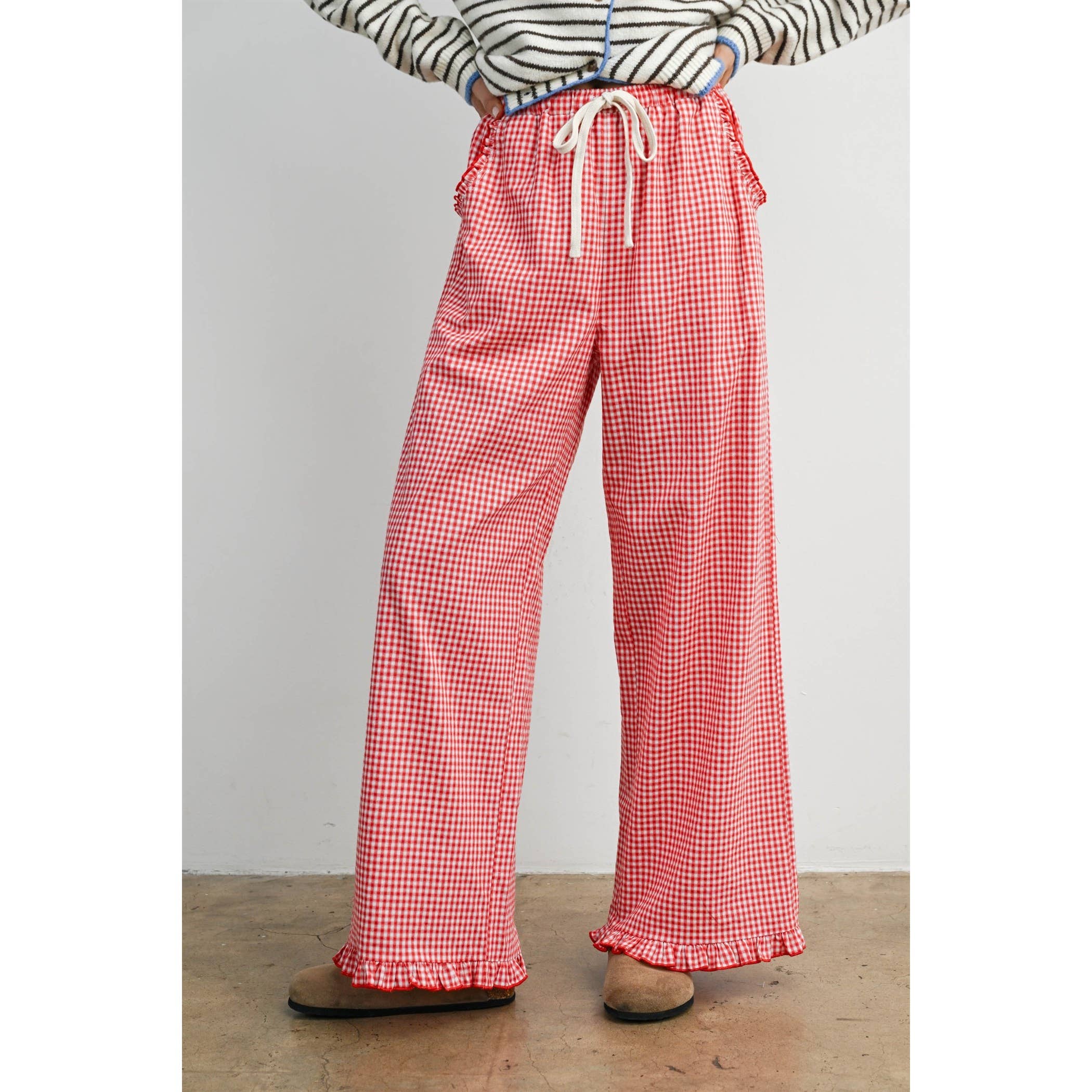Ruffle Hem Cropped Pants