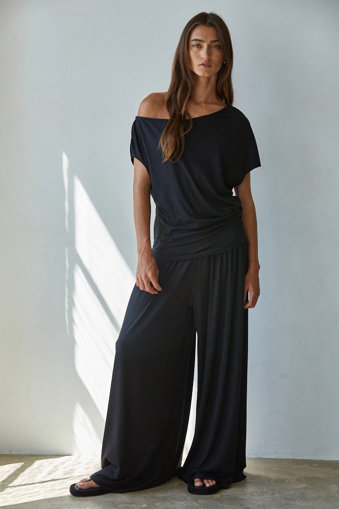 One Shoulder Sleeveless Top